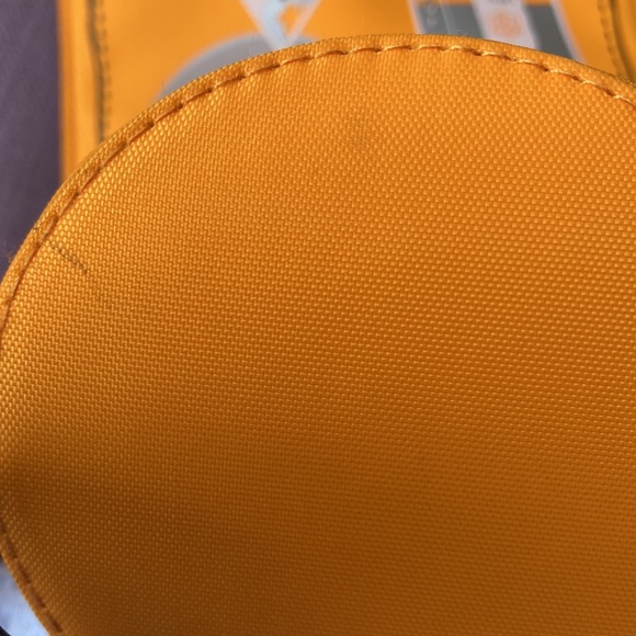 Veuve Clicquot Champagne Insulated Carry Bag - Picture 7 of 7